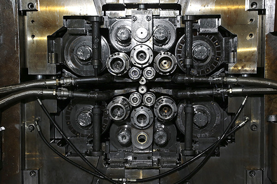 ステンレス鋼合金 AISI 440A コイル内の冷式ロール鋼帯
